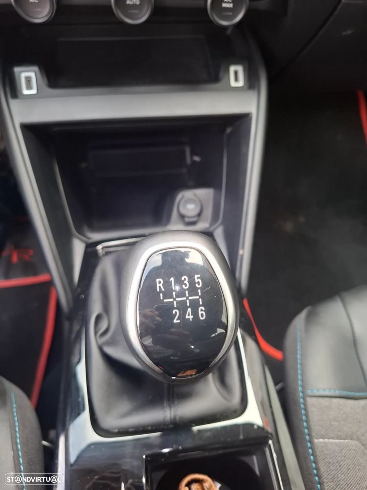 Citroën C4 1.2 PureTech Shine - 22