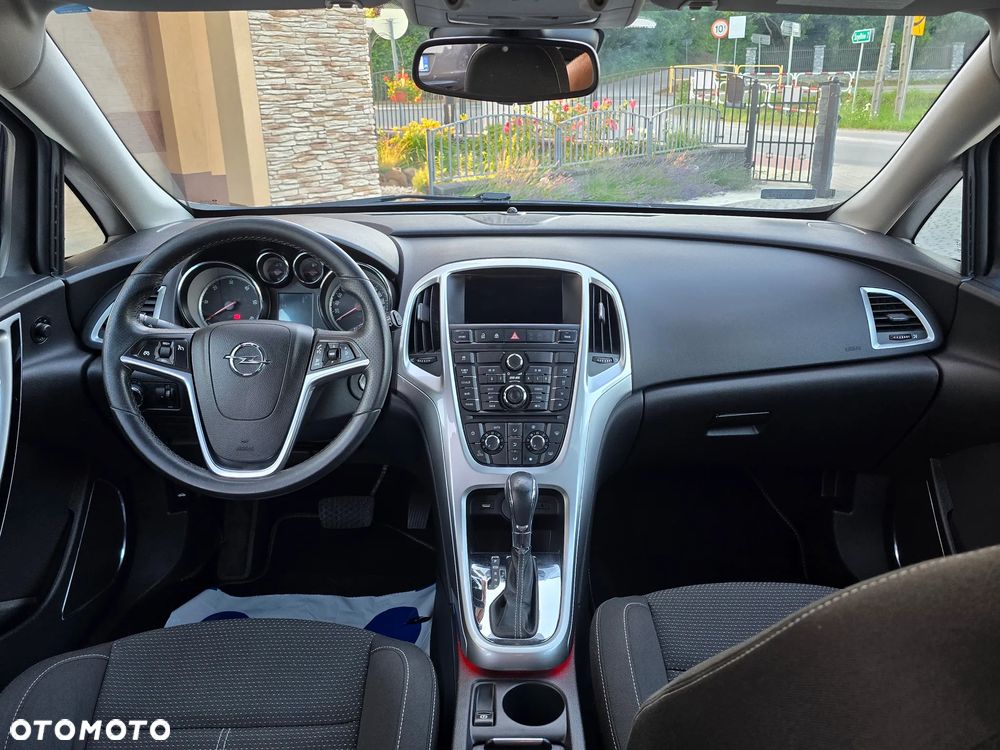 Opel Astra 2.0 CDTI Cosmo - 19