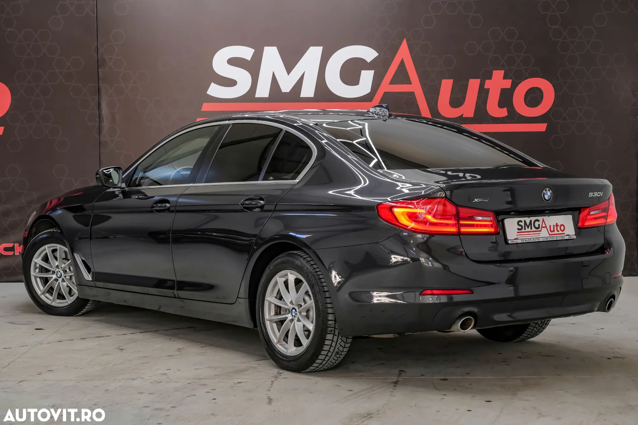BMW Seria 5 530i xDrive Aut. Luxury Line - 4
