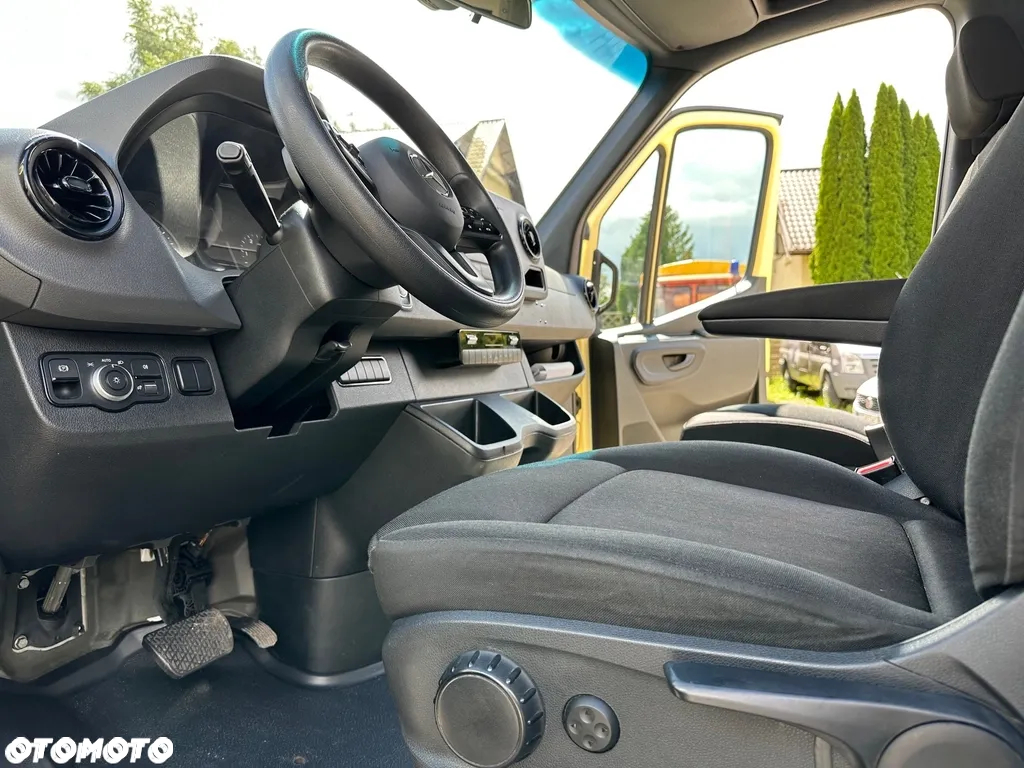 Mercedes-Benz SPRINTER 319 CDI 4X4 KAMPER WARSZTAT - 12