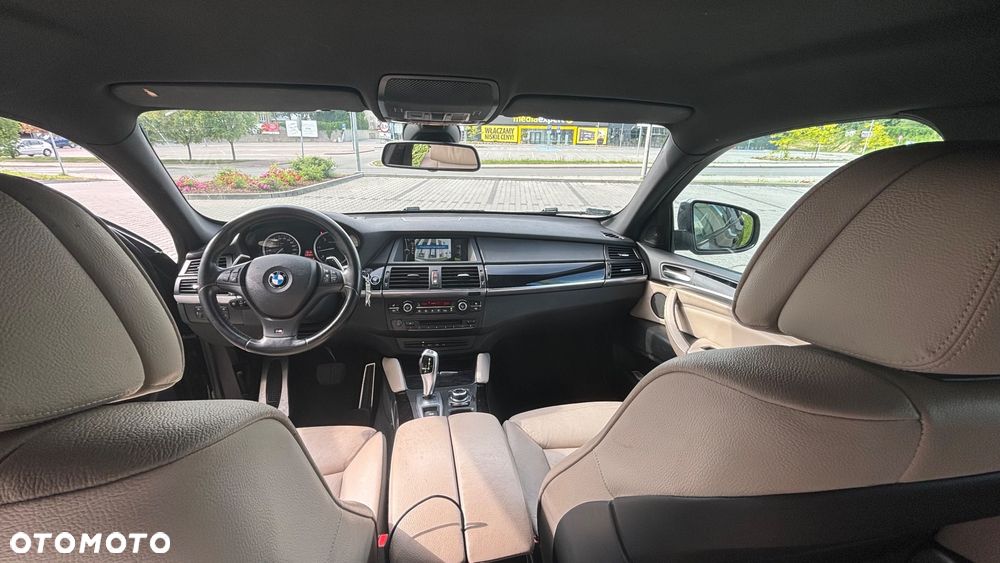 BMW X6 xDrive40d - 11