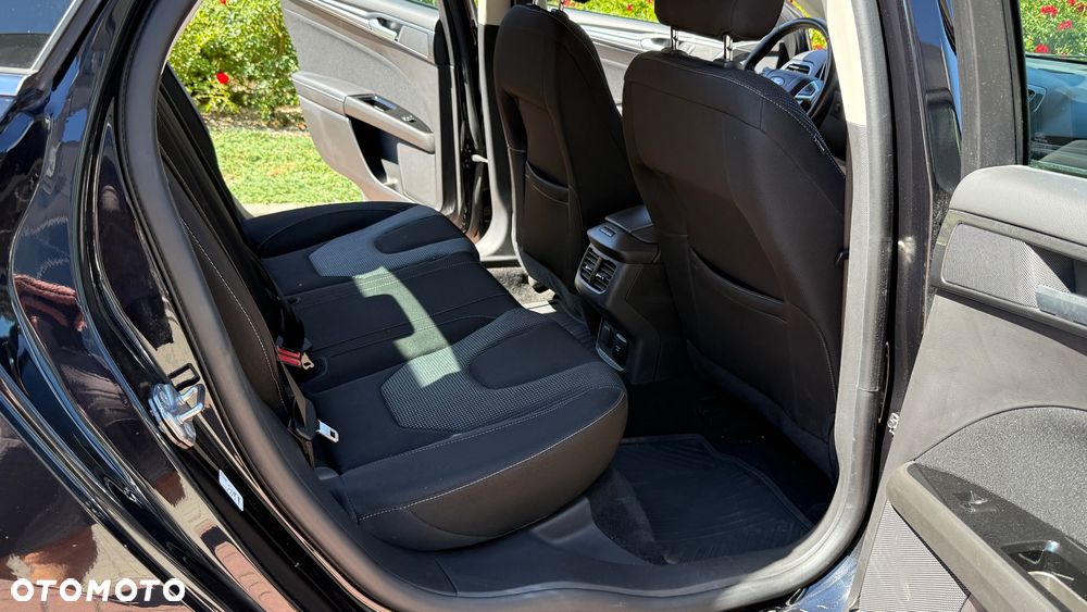 Ford Mondeo - 9