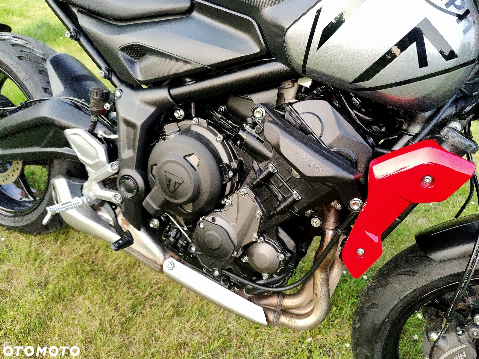 Triumph Trident - 16