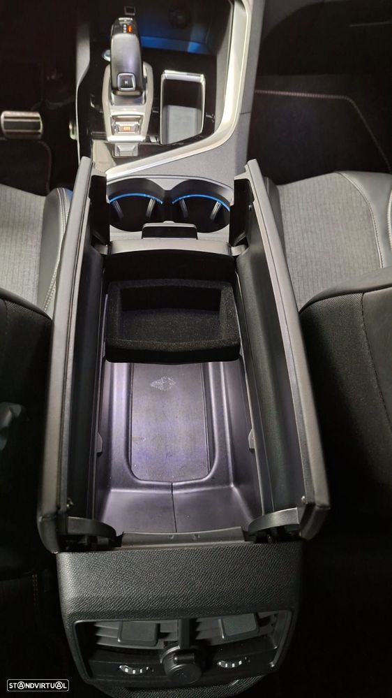 Peugeot 3008 1.5 BlueHDi GT Line EAT8 - 26