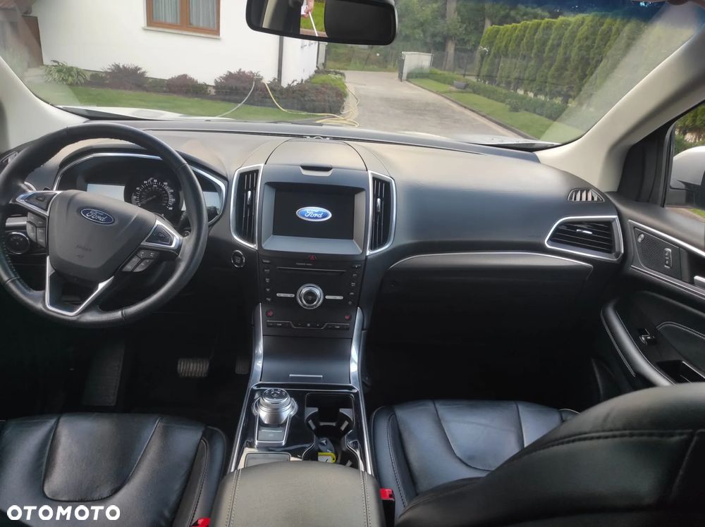 Ford Edge - 11