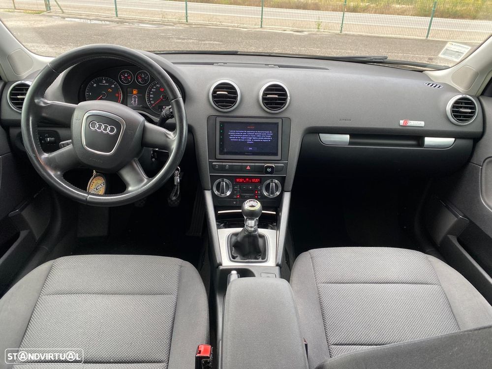 Audi A3 Sportback 1.6 TDI S-line - 9