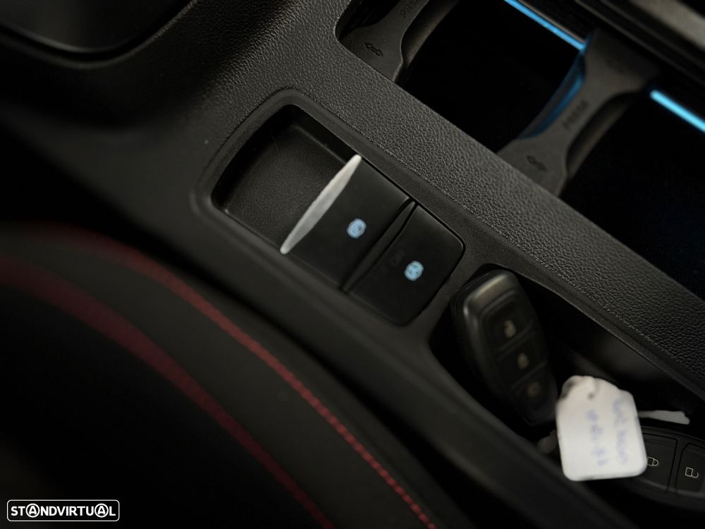 Ford Focus 1.5 TDCi ECOBlue ST-Line - 32