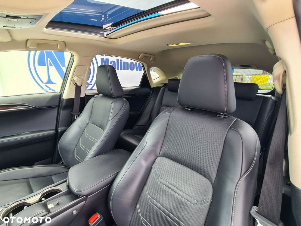 Lexus NX 300h Prestige AWD - 23