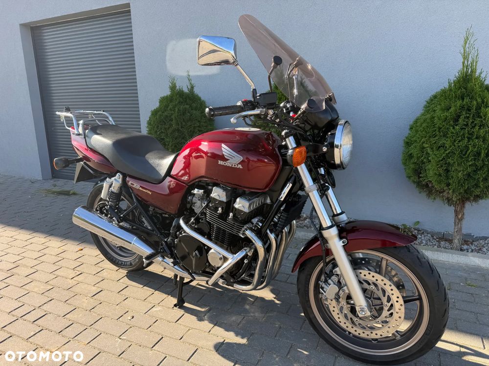 Honda CB - 3