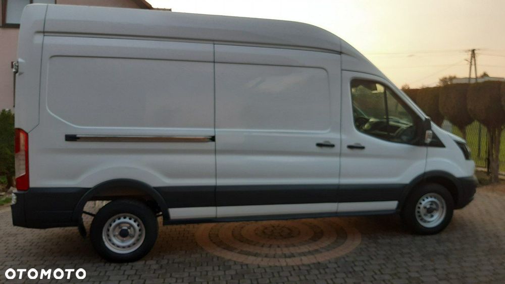 Ford Transit - 30