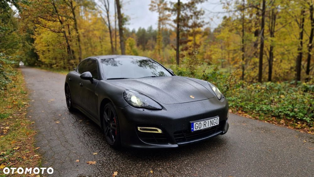 Porsche Panamera GTS - 3