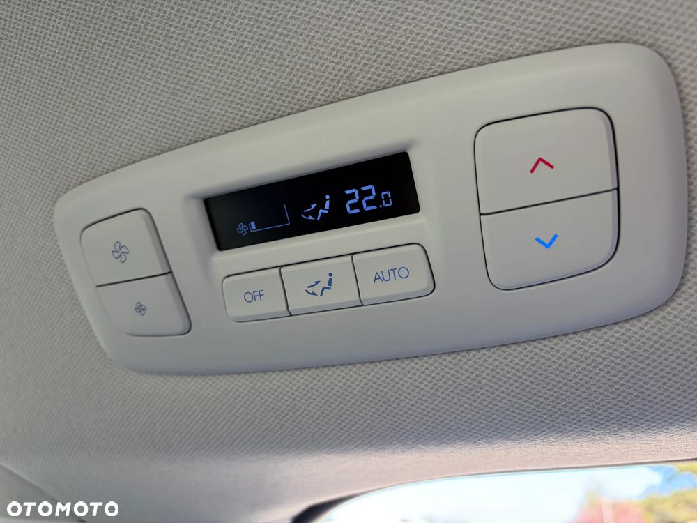 Hyundai Staria 1.6 T-GDI HEV Smart VIP - 22