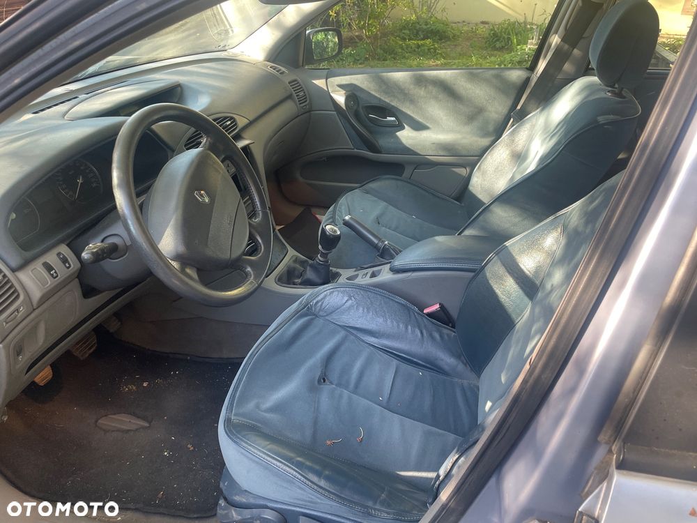 Renault Laguna 1.9 dCi Dynamique - 2