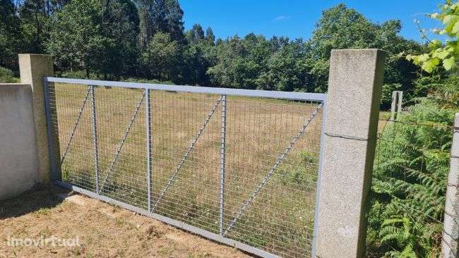 Terreno com 4700 m2 - Grande imagem: 2/6