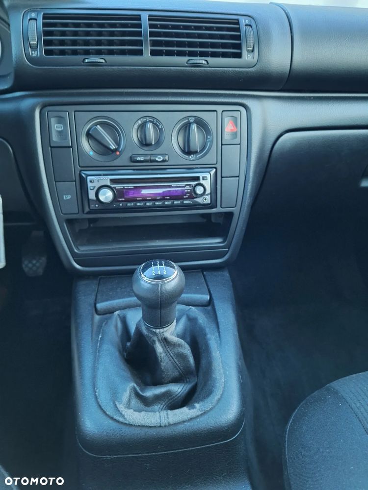Volkswagen Passat 2.0 Trendline - 10