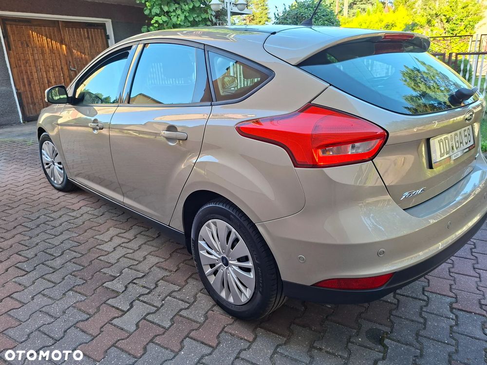Ford Focus - 11