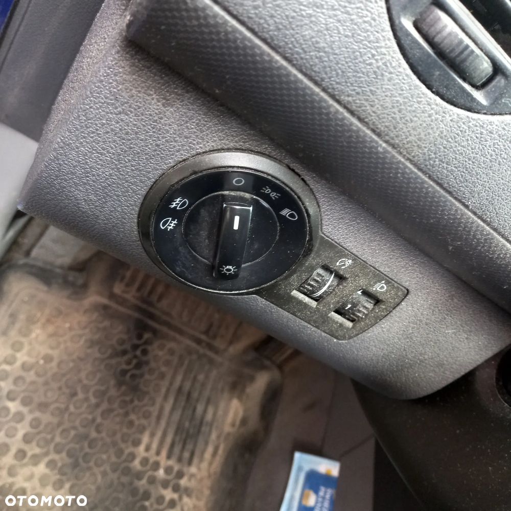 przełącznik świateł vw caddy III
