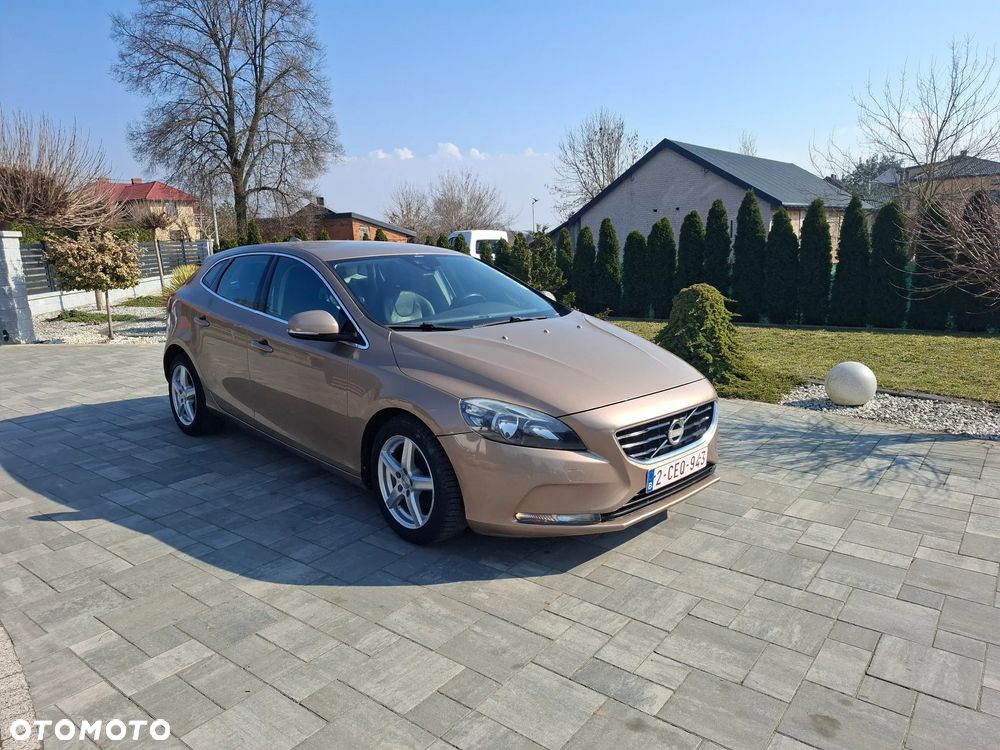 Volvo V40 D2 Kinetic - 14