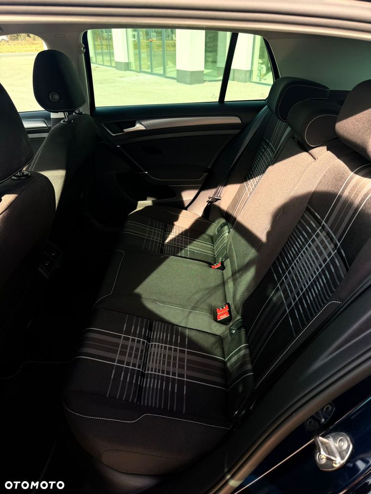 Volkswagen Golf 1.2 TSI BMT Comfortline - 15