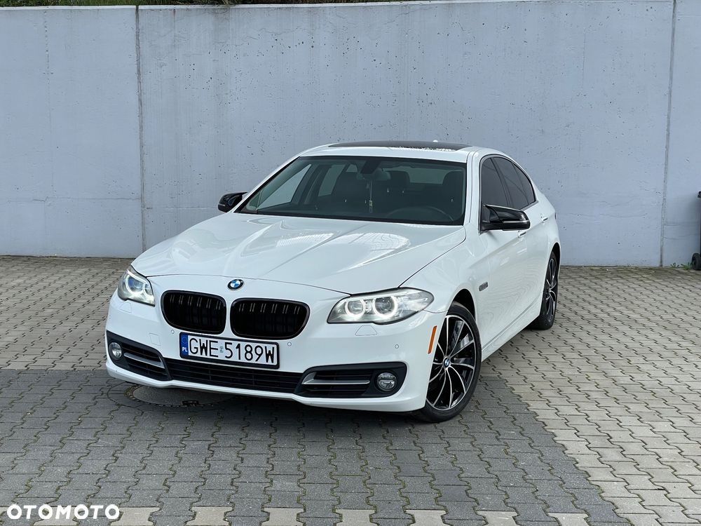 BMW Seria 5 528i - 2