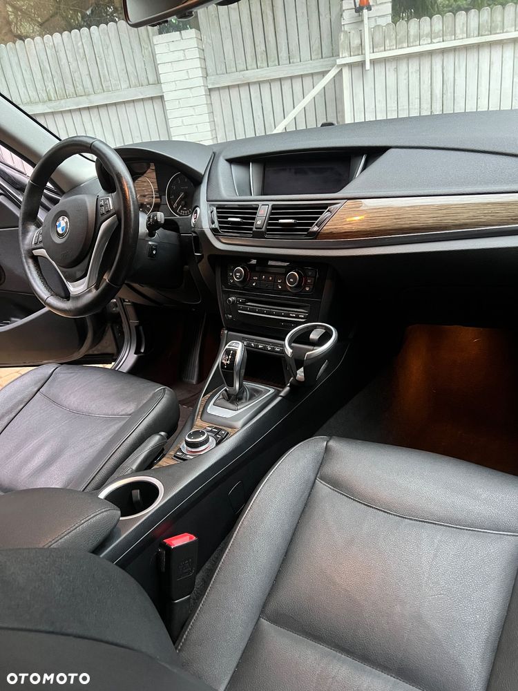 BMW X1 xDrive28i xLine - 15