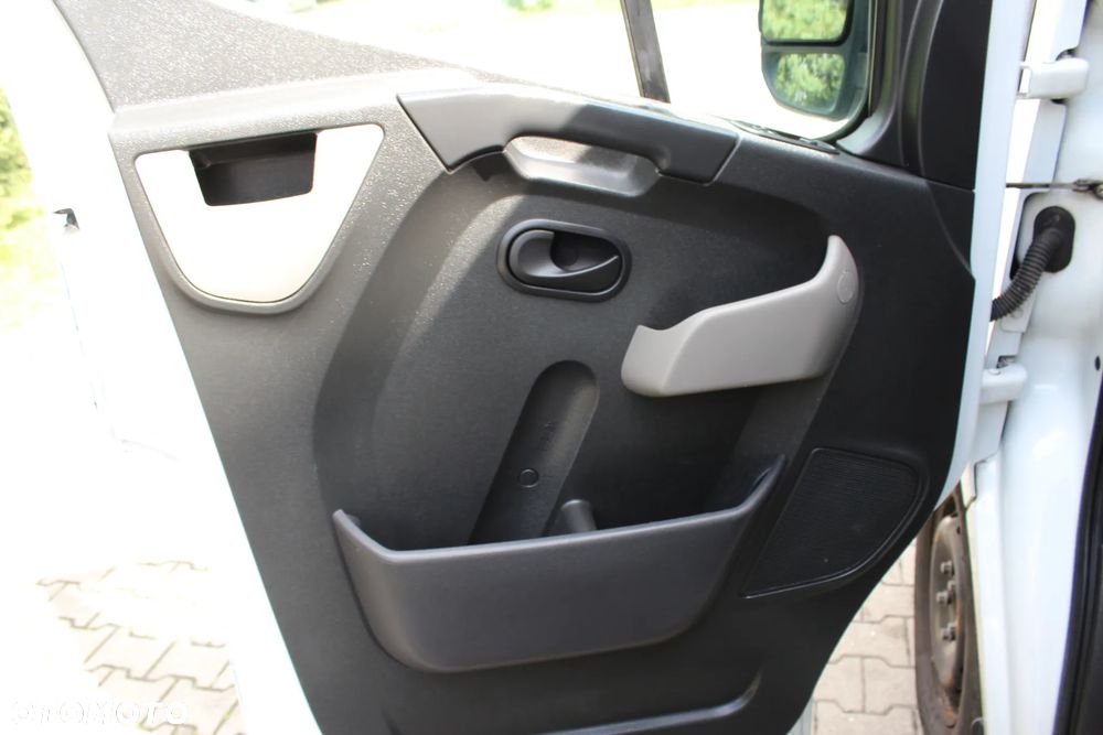 Renault Master - 22