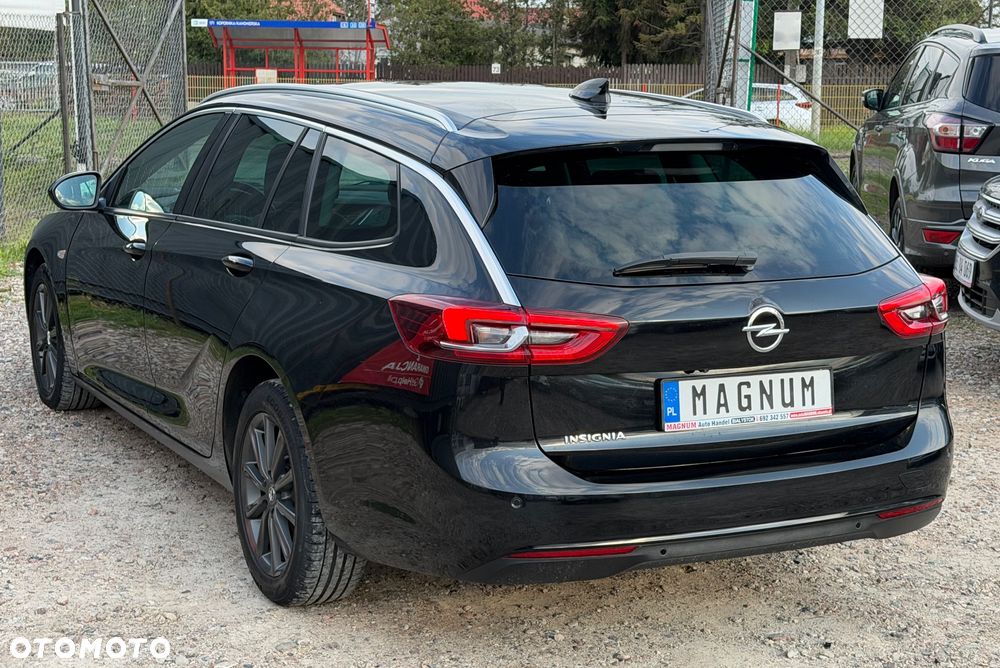 Opel Insignia - 32