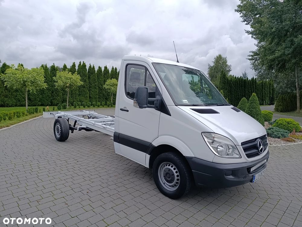 Mercedes-Benz Sprinter - 2