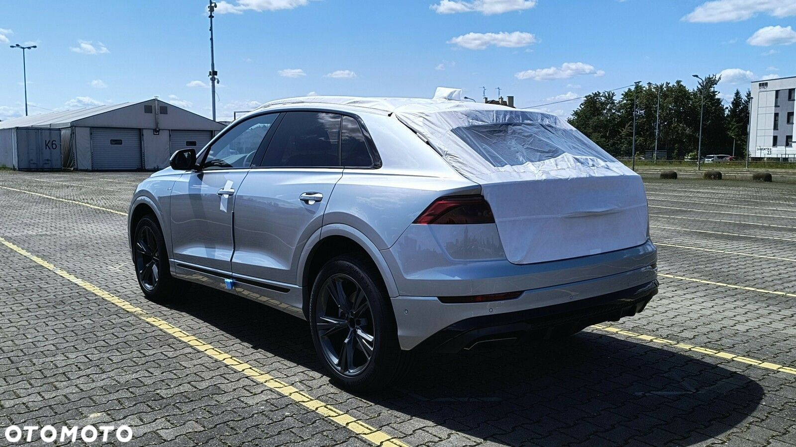 Audi Q8 - 10
