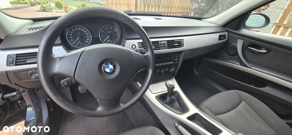 BMW Seria 3 - 11