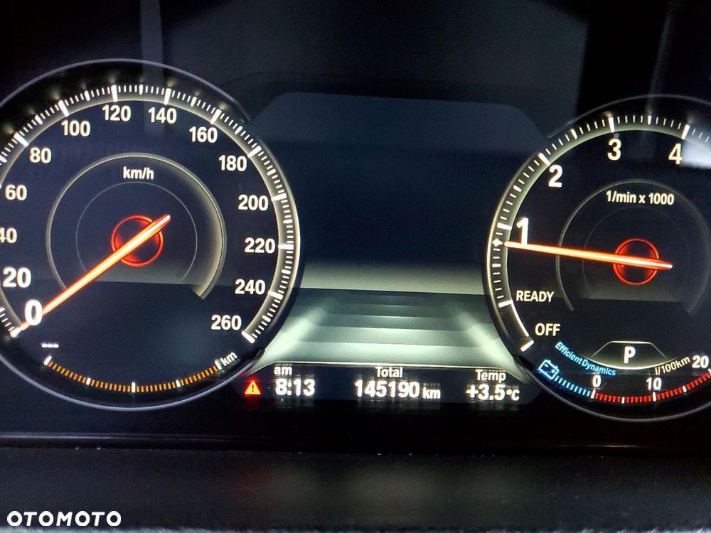 BMW Seria 3 330i xDrive M Sport - 9