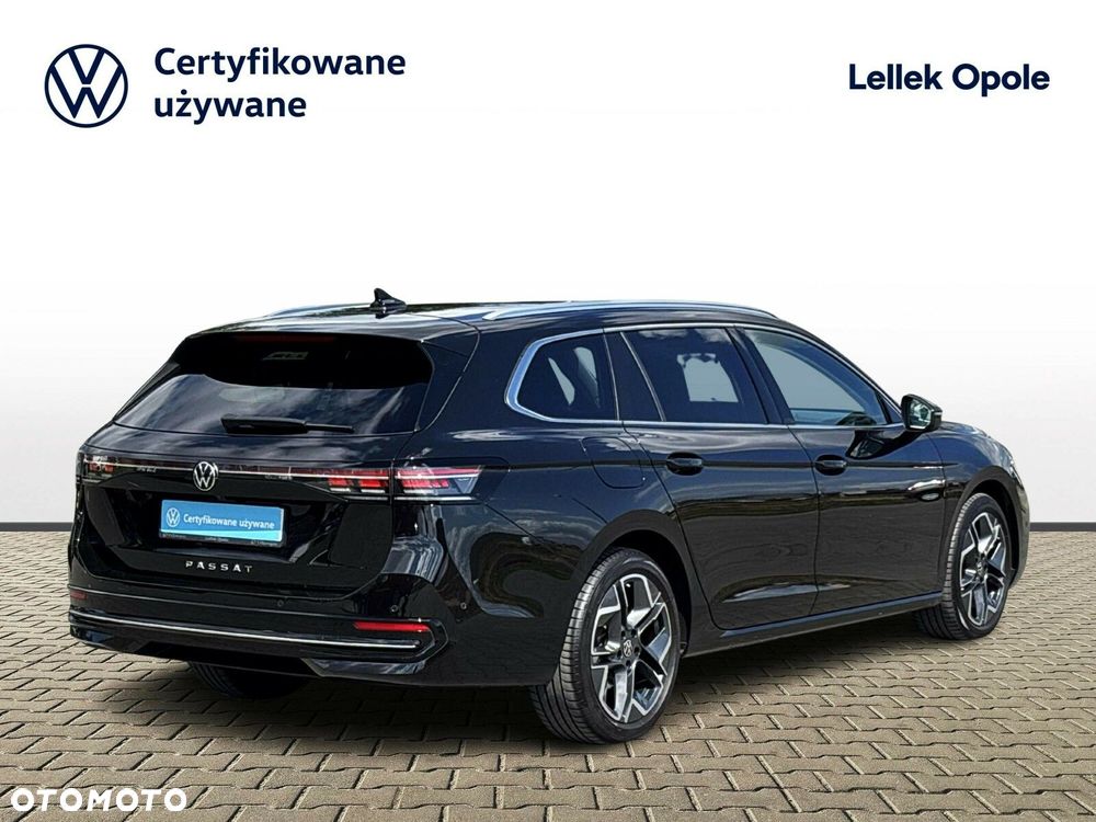 Volkswagen Passat 2.0 TDI EVO Elegance DSG - 8