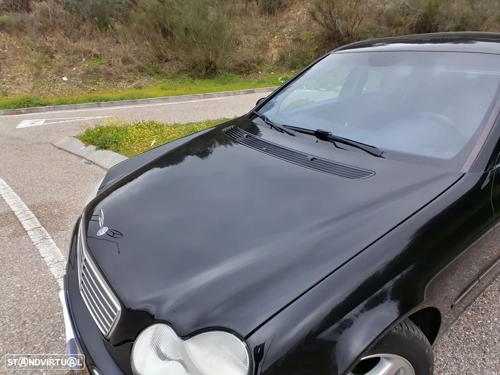 Mercedes-Benz C 180 K Avantgarde - 4