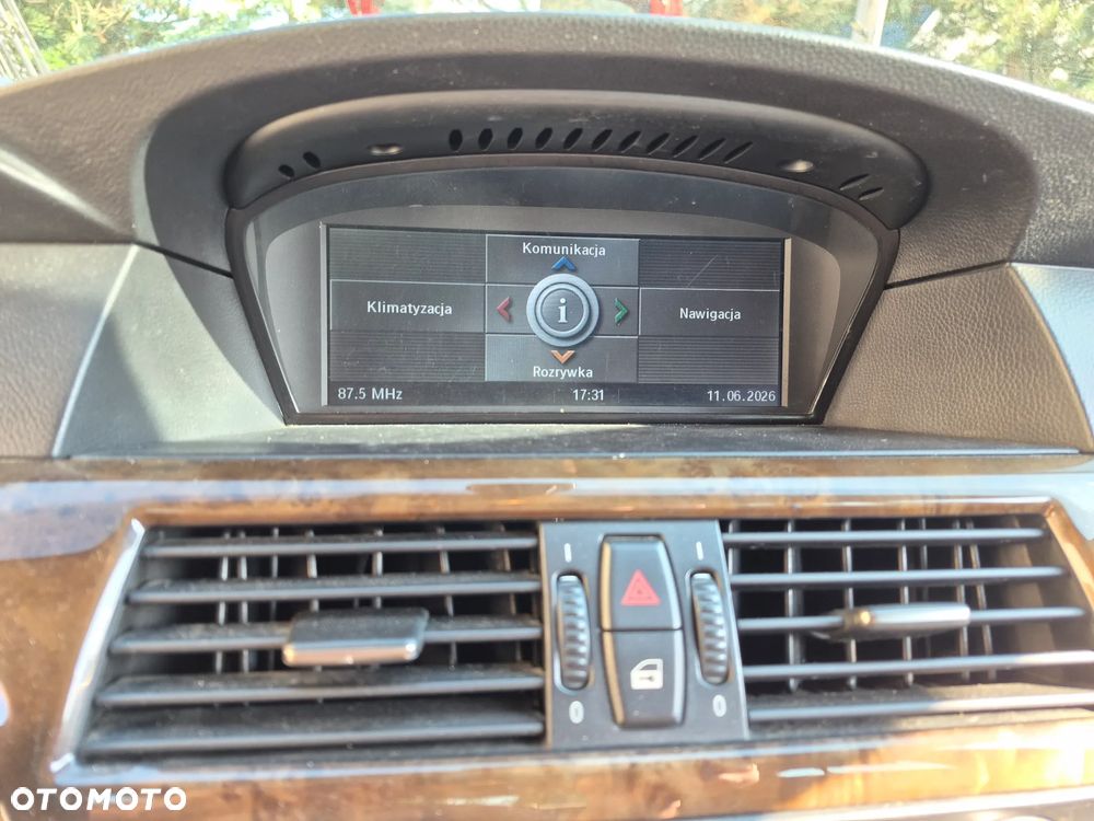 BMW Seria 5 530xd - 14