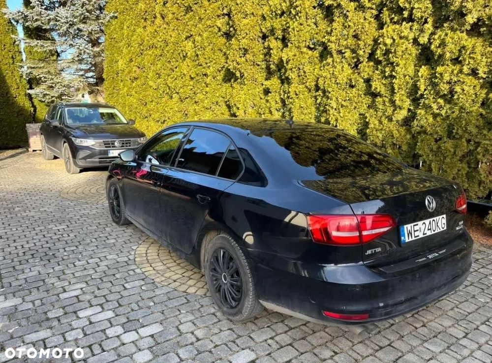 Volkswagen Jetta 2.0 TDI DPF BMT Comfortline - 2