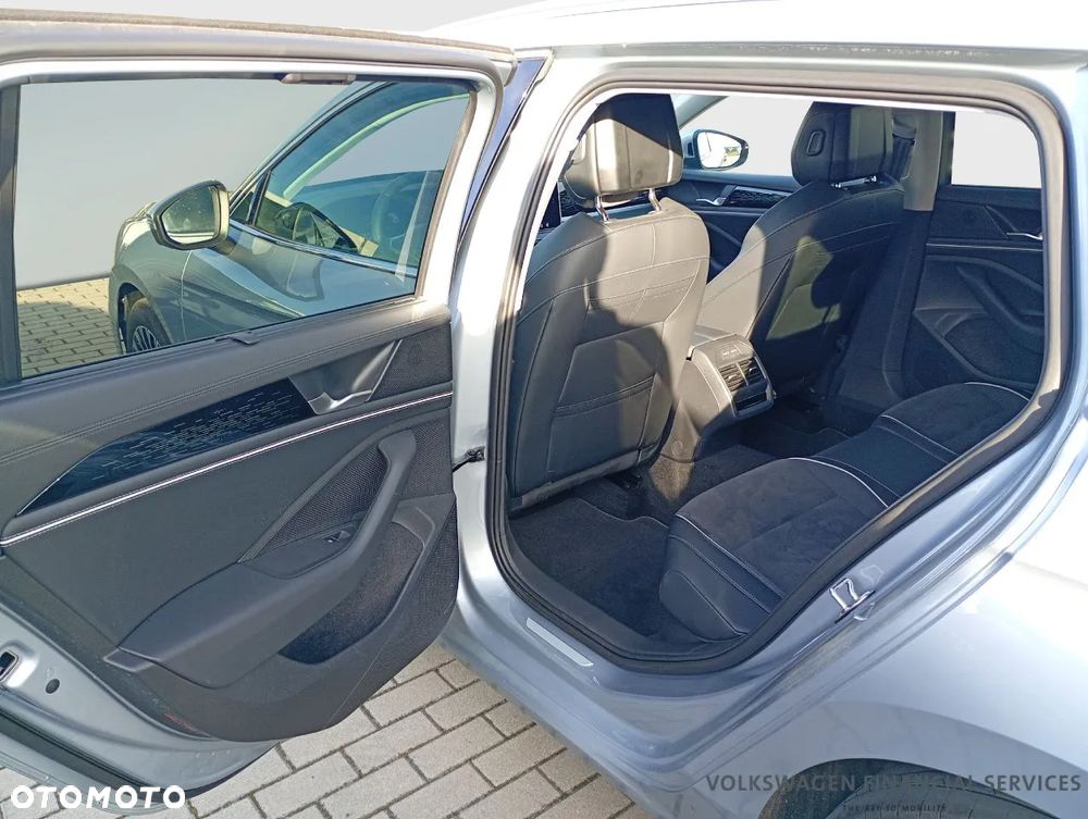 Volkswagen Passat 2.0 TDI SCR Elegance DSG - 6