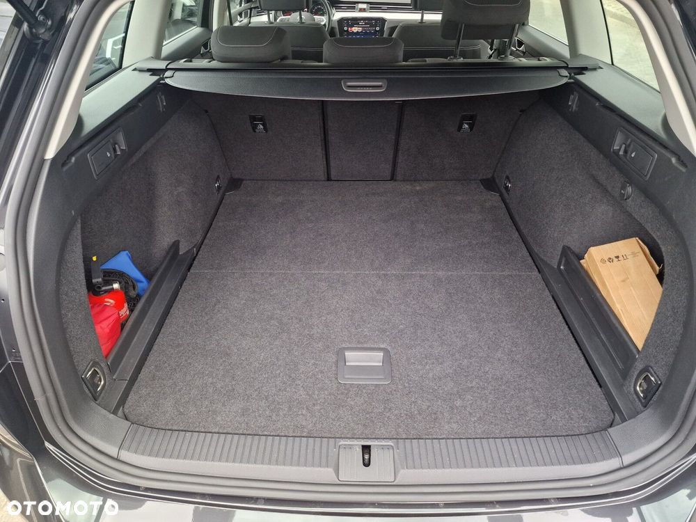 Volkswagen Passat Variant - 14