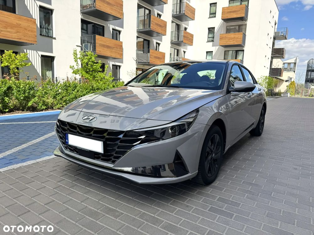 Hyundai Elantra 1.6 Smart CVT - 1