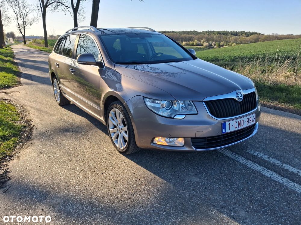 Skoda Superb 2.0 TDI DSG Ambition - 16