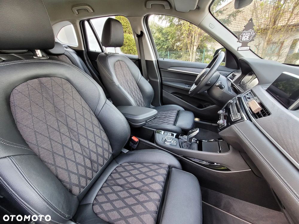 BMW X1 sDrive20i Sport Line - 10