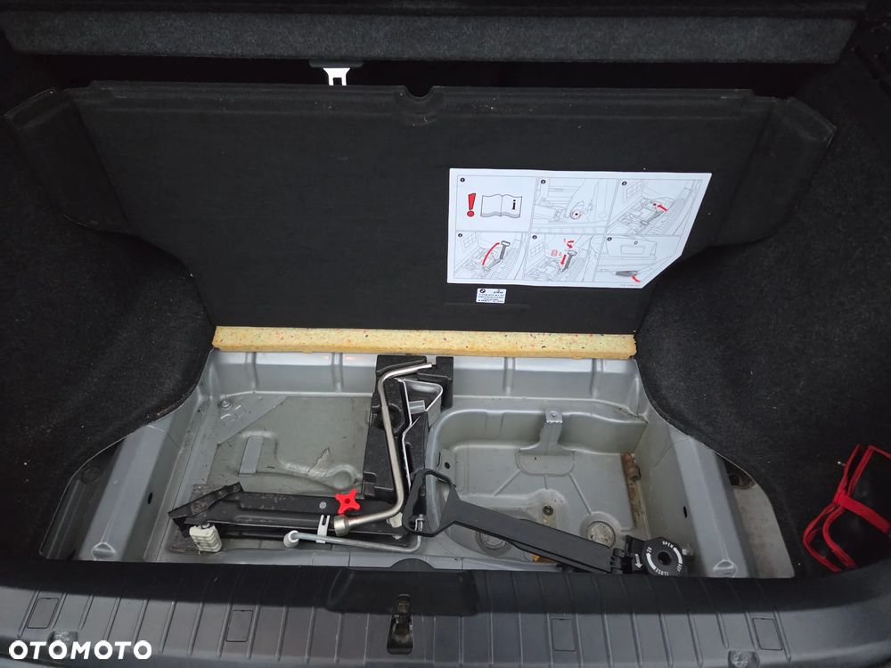 BMW Seria 3 316ti - 12