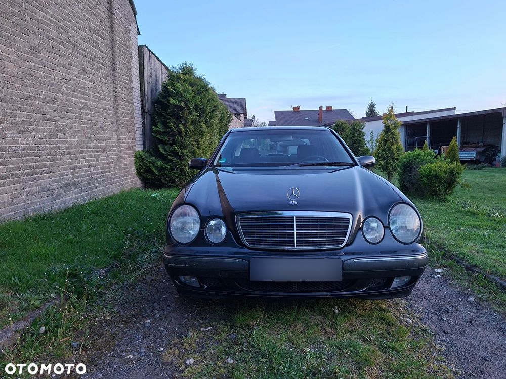 Mercedes-Benz Klasa E 240 Elegance - 1