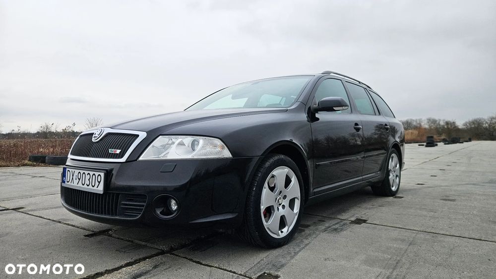 Skoda Octavia 2.0 TDI CR DPF RS - 24
