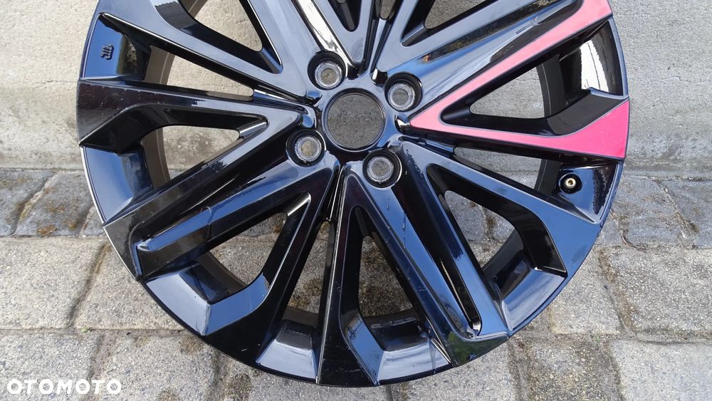 TOYOTA AYGO X - felga 5Jx18 ET40 4x100 - 3
