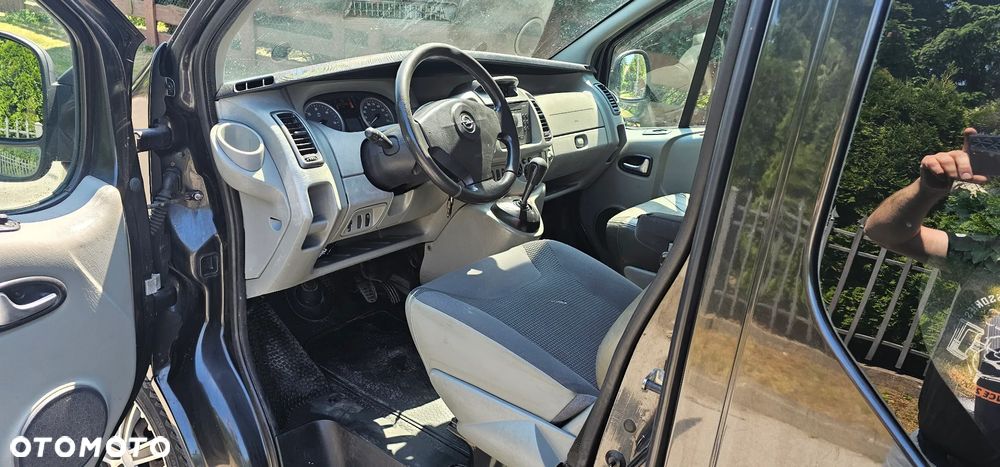 Opel VIVARO - 17