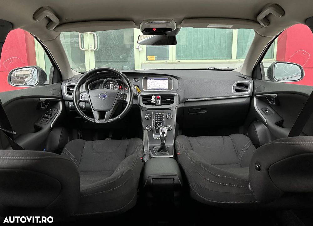 Volvo V40 - 10
