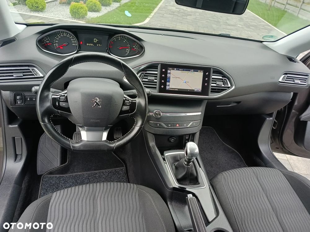 Peugeot 308 - 7