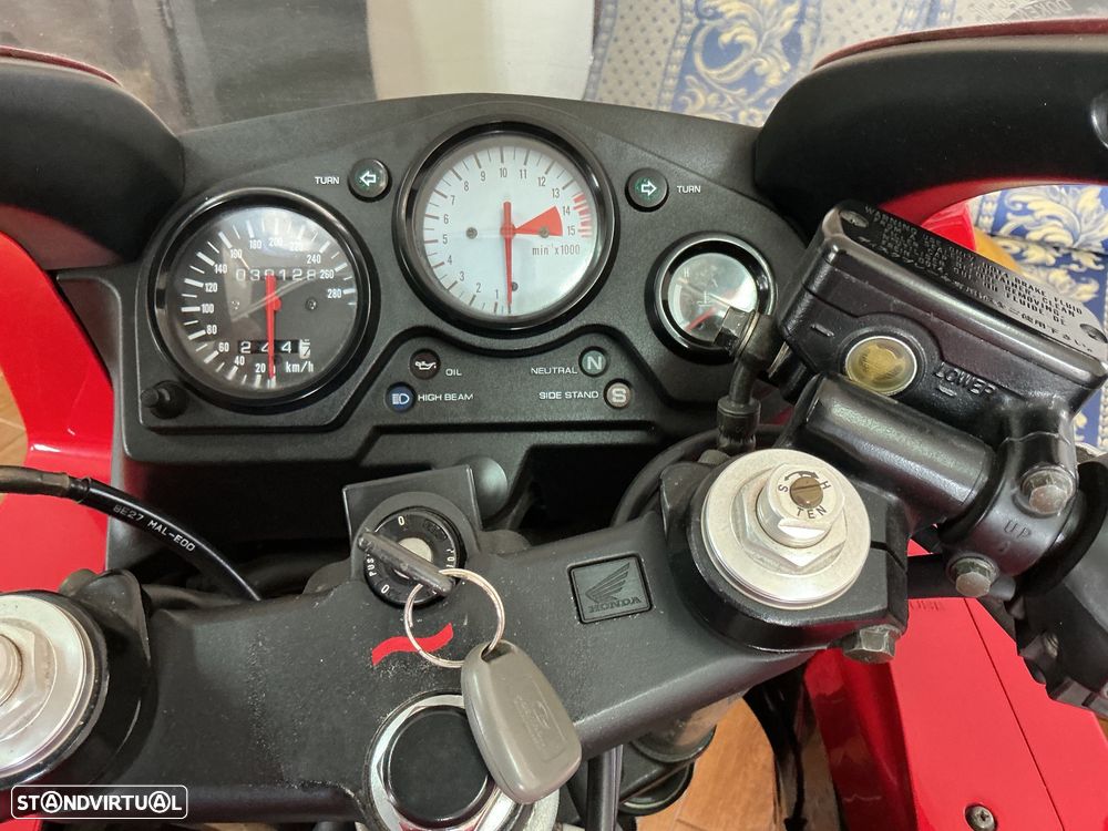 Honda CBR CBR 600F - 9