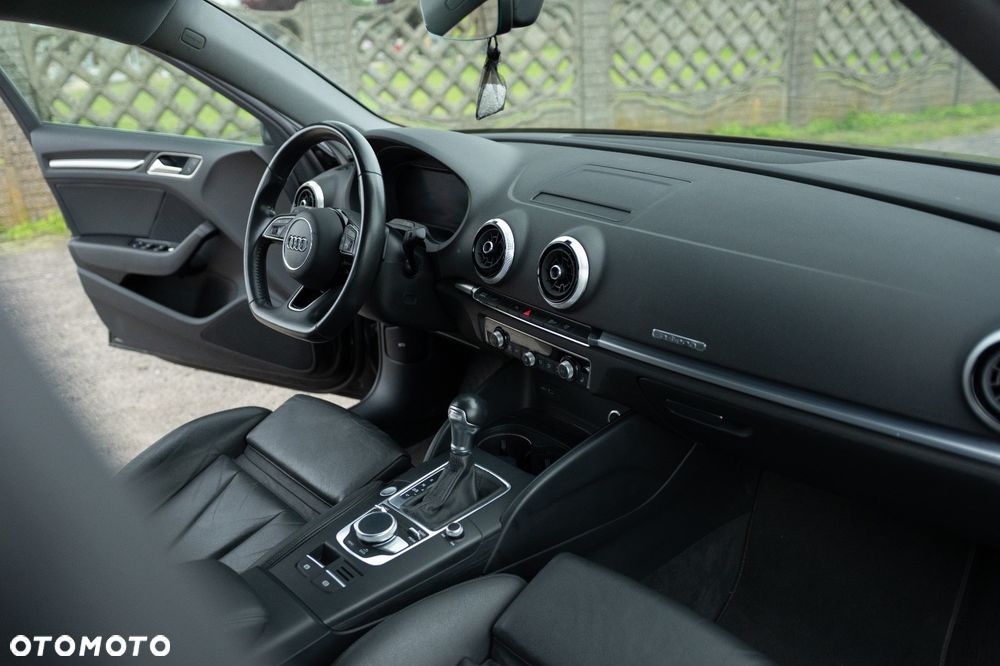 Audi A3 Sportback 1.4 TFSI E-tron Attraction e-S tronic - 25