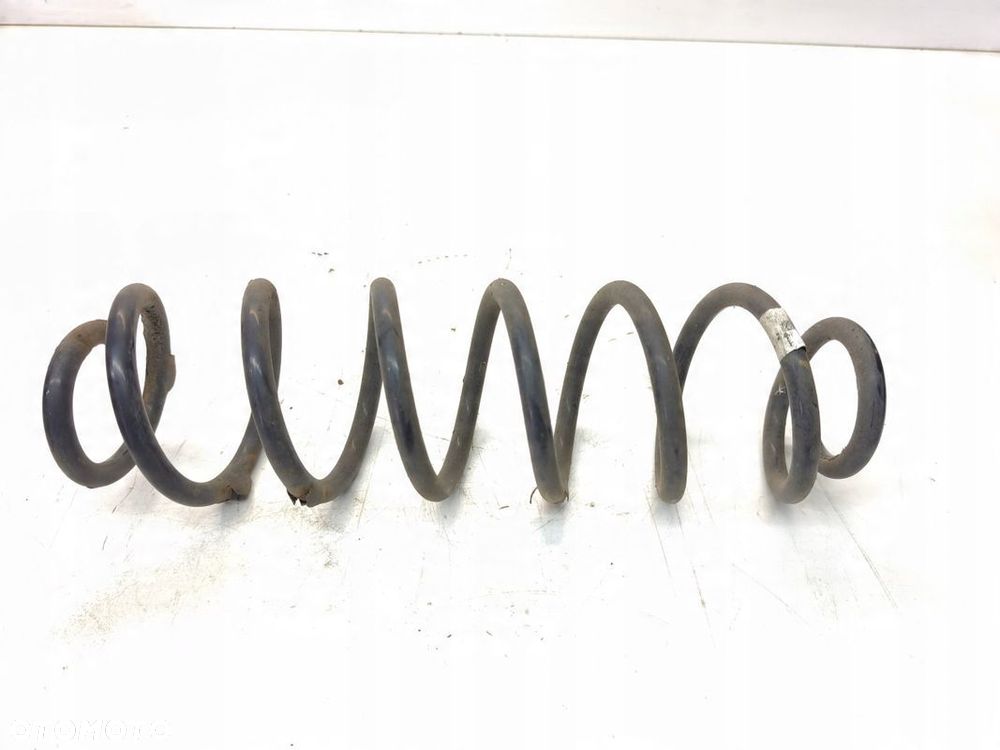 SPRĘŻYNA TYLNA LEWA LUB PRAWA AUDI A3 8V VOLKSWAGEN SEAT SKODA 5Q0511115BC - 2